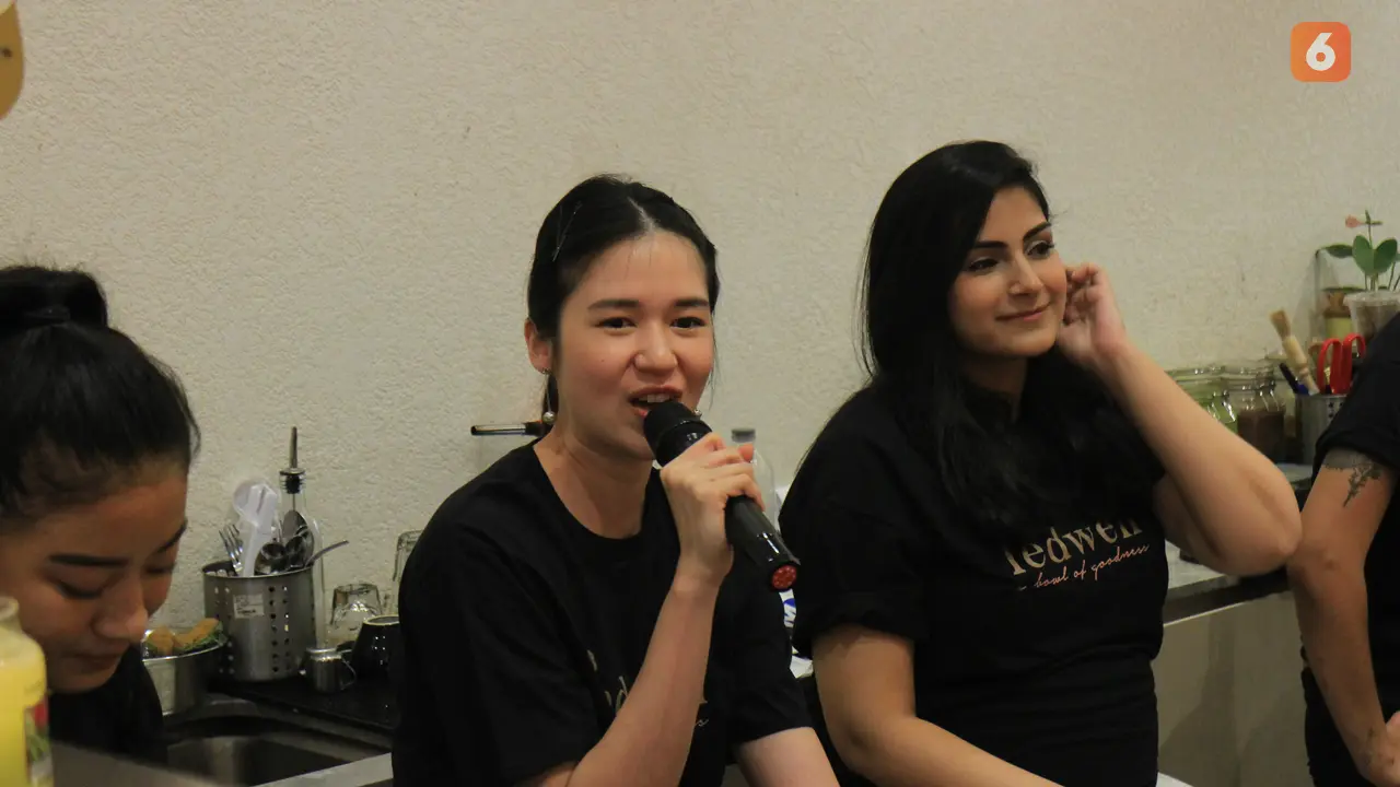 Laura Basuki dan Makanan Sehat