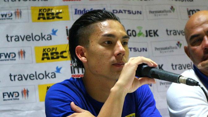 Gelandang Persib Bandung, Kim Jeffrey Kurniawan (Liputan6.com/Kukuh Saokani)