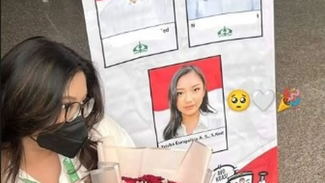 Putri Ferdy Sambo, Trisha Eungelica, lulus dari Fakultas Kedokteran Universitas Trisakti (https://www.instagram.com/stories/chatriencl/3013075300961180464/)