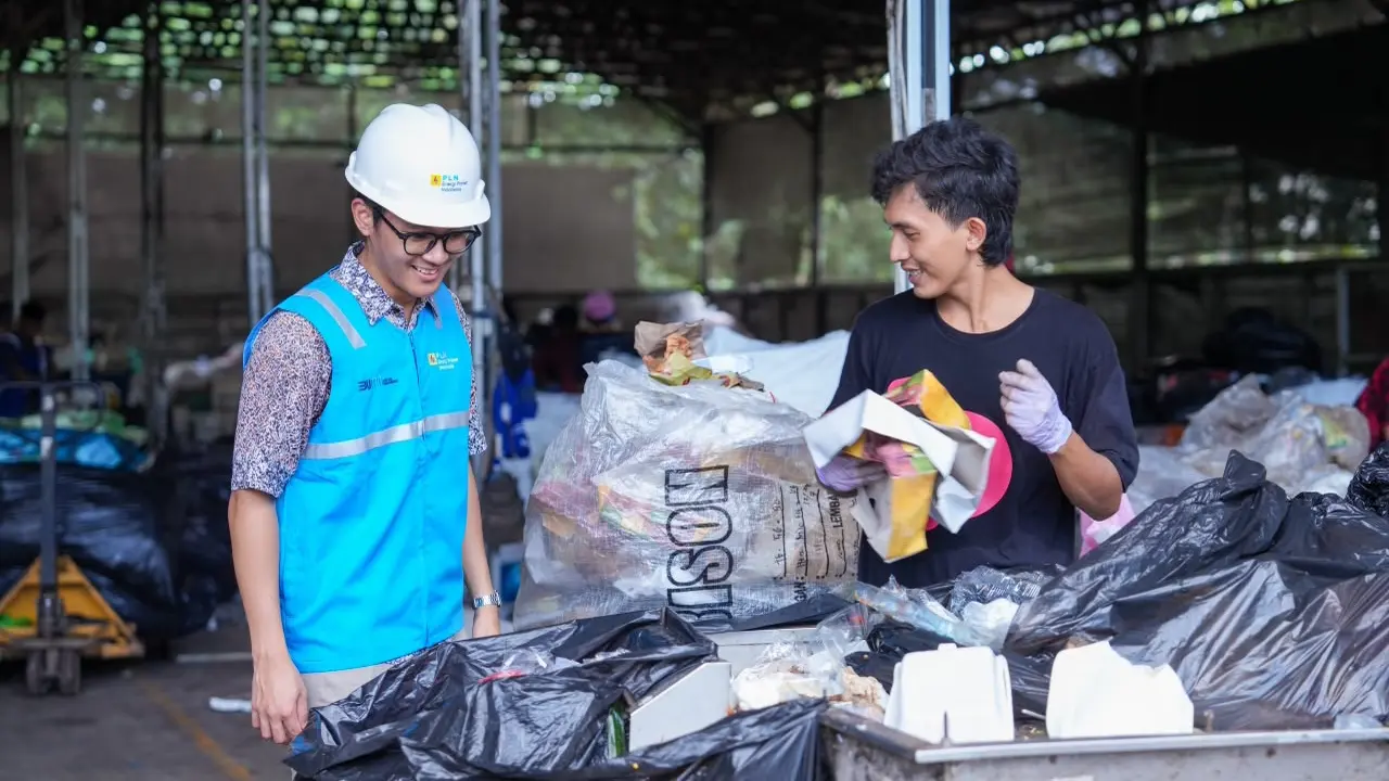 Komitmen pengelolaan sampah terpadu di lingkungan kerja terus diperkuat.