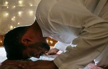 Bacaan Niat Sholat Malam Lailatul Qadar Sendiri 2-4 Rakaat, Lengkap Beserta Tata Caranya