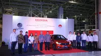 Honda Brio buatan Karawang resmi melancong ke luar negeri (Arief/Liputan6.com