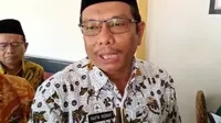 Wakil Bupati Indramayu Taufik Hidayaat memastikan pelayanan masyarakat tidak terhambat usai OTT KPK. Foto (Liputan6.com / Panji Prayitno)