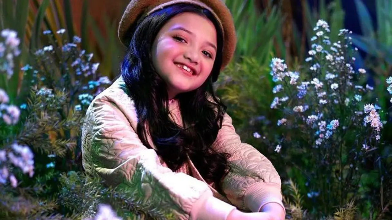 6 Potret Penampilan Baru Arsy Hermansyah Pakai Kawat Gigi di Usia 7 Tahun, Makin Cantik dan Imut