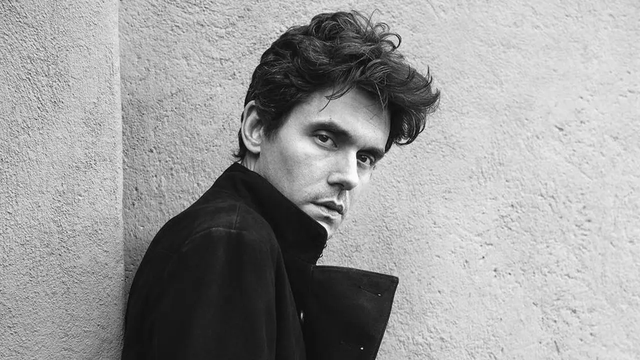 FOTO: Pesona John Mayer yang Gantengnya Selalu Awet di Usia 42