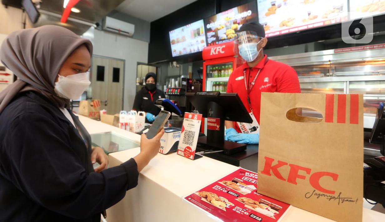 Pengguna Livin' berlogo kuning dapat menikmati bonus New Colonel All Star 1 KFC secara gratis dengan minimal transaksi Rp 100.000 serta  Crunchy Taco untuk minimal belanja Rp150.000. Promo periode kedua akan berlangsung padab 5 Februari - 31 Juli 2022. (Liputan6.com/HO/Rizki)