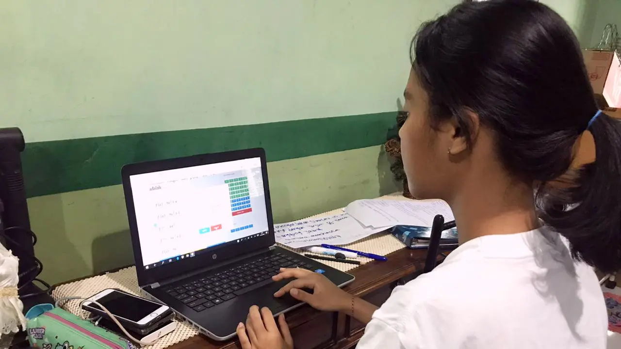 Ujian Akhir Kesetaraan Online Kemendikbud di masa pandemi Covid-19.