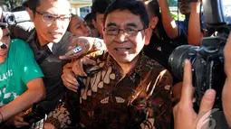 Susilo digarap penyidik KPK sekitar 5 jam lebih sebagai saksi bagi Artha Meris Simbolon, Presiden Direktur PT Kaltim Parna Industri yang menjadi tersangka dugaan suap kepada Rudi Rubiandini, Jakarta (14/07/2014) (Liputan6.com/Faisal R Syam)