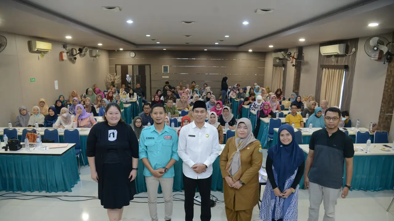 Yayasan Inovasi Teknologi Indonesia (INOTEK) bekerja sama dengan Sampoerna Entrepreneurship Training Center (SETC), menggelar pembinaan dan pengembangan UMKM di Serang.