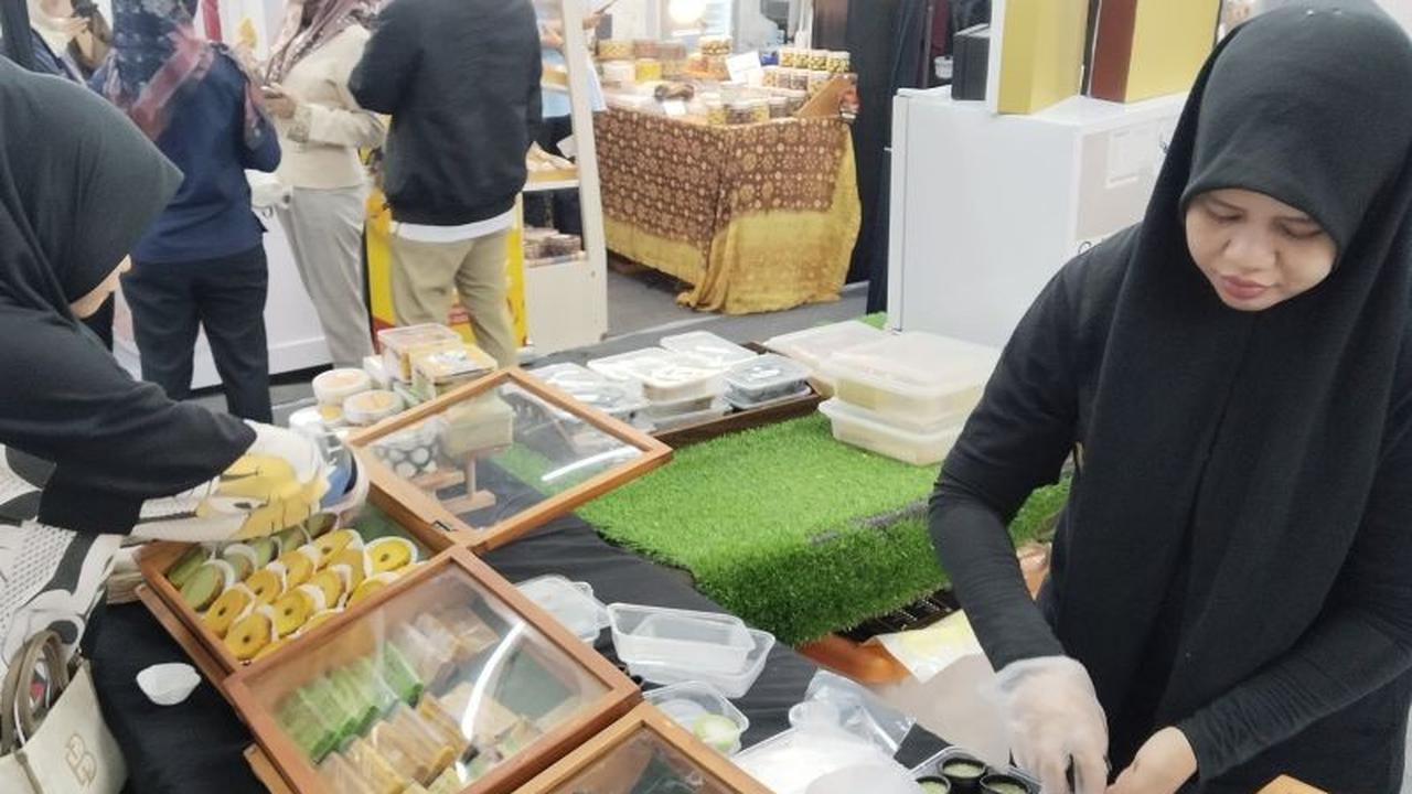 Kue Tradisional Palembang Jadi Primadona di Pekan Wirausaha Sriwijaya 2026, Gaet Ribuan Pengunjung