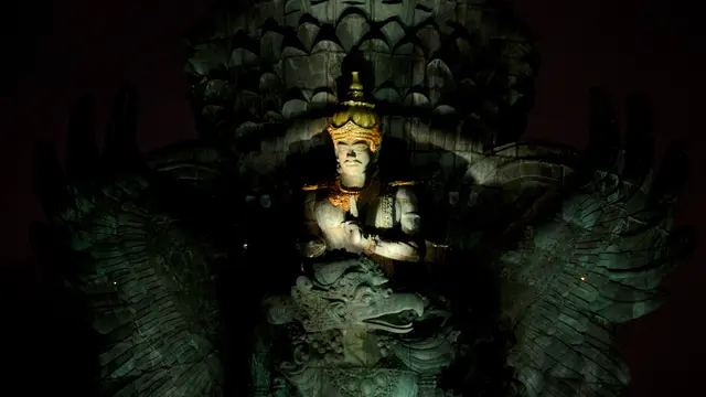Patung Garuda Wisnu Kencana