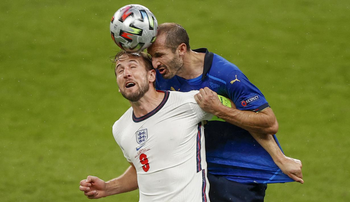Bek veteran sekaligus kapten Timnas Italia, Giorgio Chiellini, tampil memukau di sepanjang gelaran Euro 2020. (Foto:AP/John Sibley,Pool)
