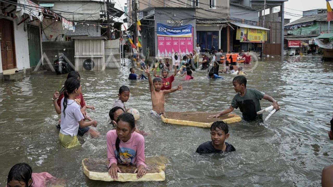 Ketahui 5 Jenis Penyakit akibat Banjir yang Perlu Diwaspadai, Ini Kata Mantan Direktur WHO