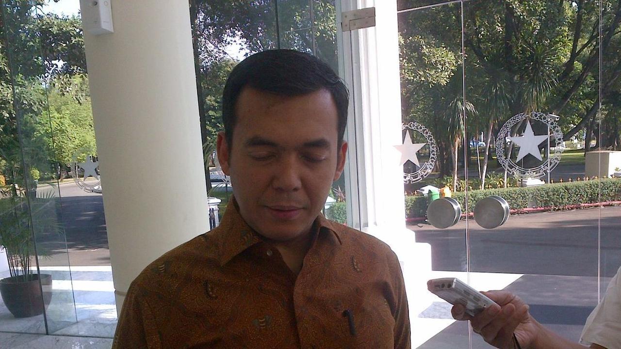 Menurut Direktur Jenderal Imigrasi Kementerian Hukum dan HAM Silmy Karim, tren seperti ini tidak boleh diabaikan. Sebab Indonesia juga harus memanfaatkan intelejensi anak bangsa dan tidak hanya mengandalkan sumber daya alam yang melimpah.