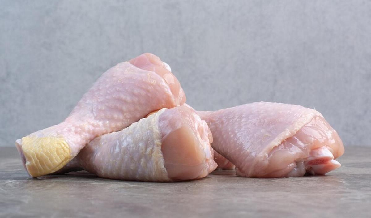2.&nbsp;Paha Bawah Ayam (Drumstick): Menggoda dan Tinggi Protein