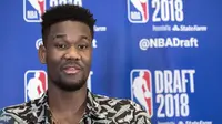 Deandre Ayton Resmi Gabung Los Angeles Lakers