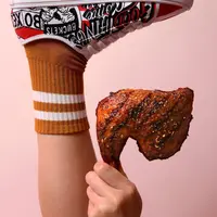 KFC Singapura rilis sneakers limited. (Foto: instagram.com/kfc_sing)