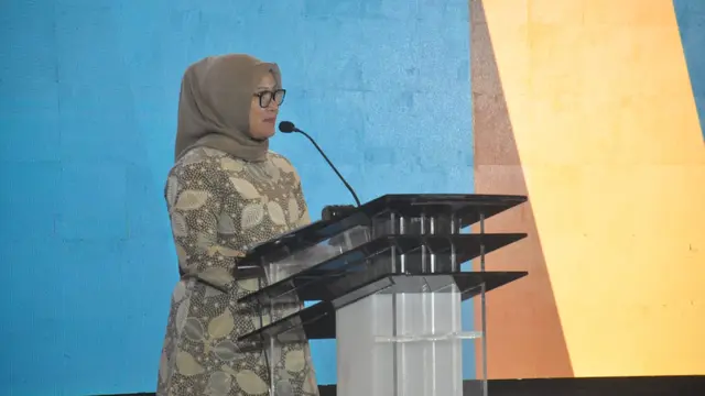 Wakil Kepala SKK Migas sekaligus Ketua EKGMC, Shinta Damayanti dalam Rapat Pleno ke-15 East Kalimantan Gas Management Committee (EKGMC). (Dok SKK Migas)