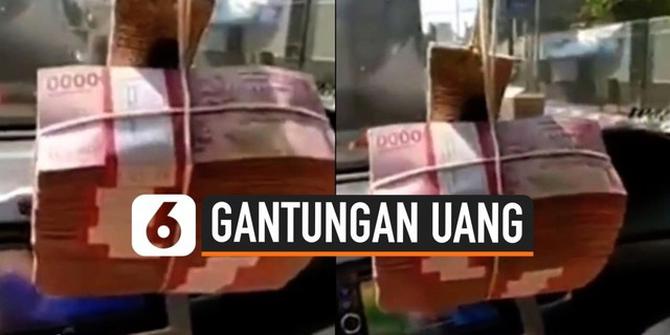 VIDEO: Viral Pria Taruh Gantungan Uang sebagai Aksesoris Mobil