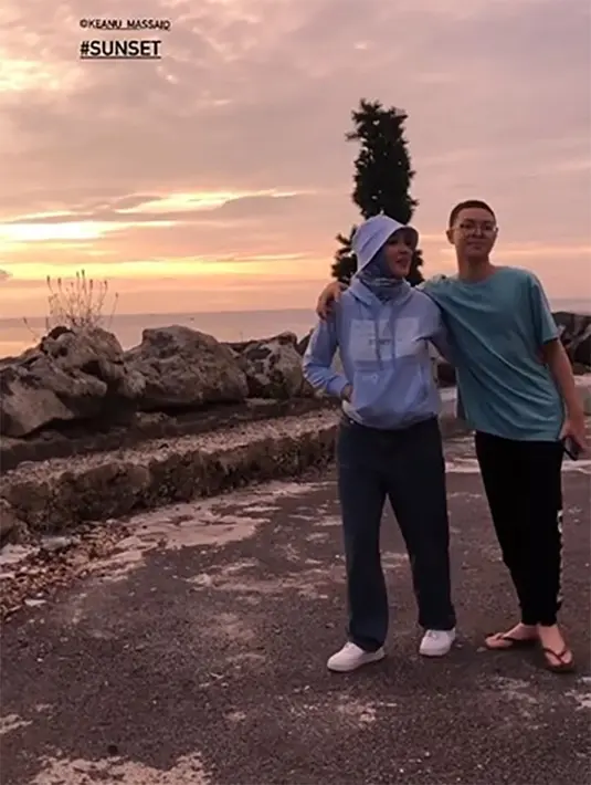 <p>(Instagram/angelinasondakh09)</p>