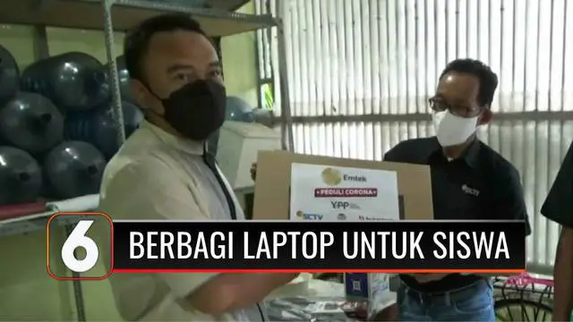YPP SCTV-Indosiar kembali membagikan laptop dan modem bagi warga yang terdampak pandemi Covid-19. Seorang siswi MI di Gresik, beruntung mendapat bantuan tersebut.