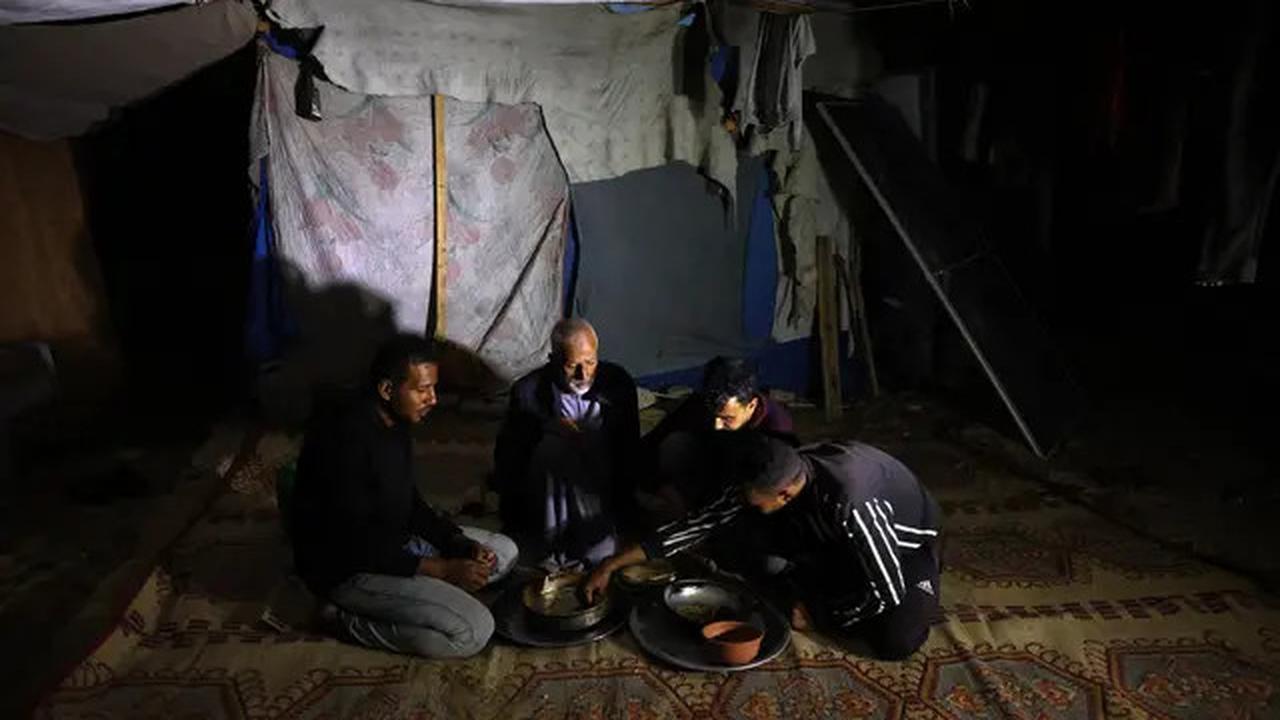 Nasib Pengungsi Palestina Setelah Israel Larang UNRWA Beroperasi