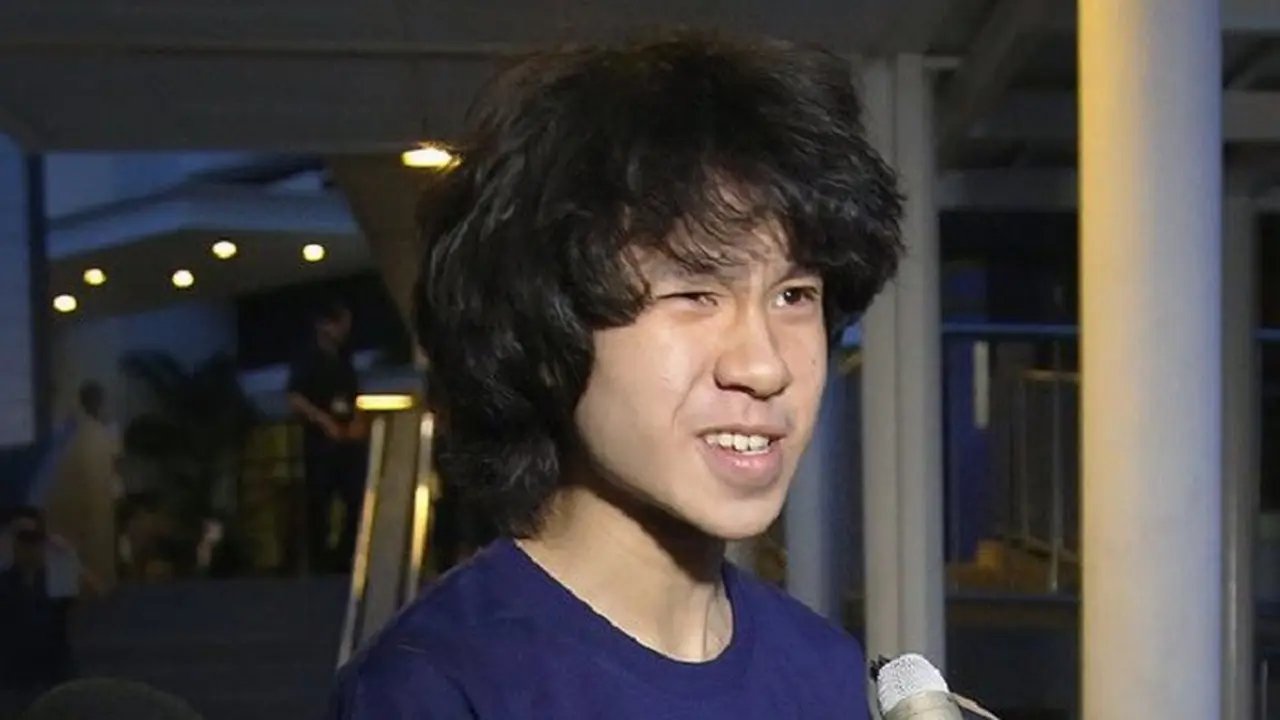 Blogger kontroversial Singapura Amos Yew