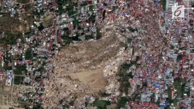 Citra satelit telah mengungkap dahsyatnya kekuatan gempa dan tsunami yang melanda pulau Sulawesi di Indonesia. Gambar-gambar yang dirilis oleh DigitalGlobe, menunjukkan landmark di kota yang paling parah terkena dampaknya.