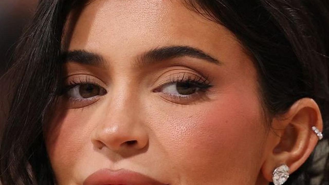 5. Kylie Jenner - 900 juta USD/Tp13,5 triliun