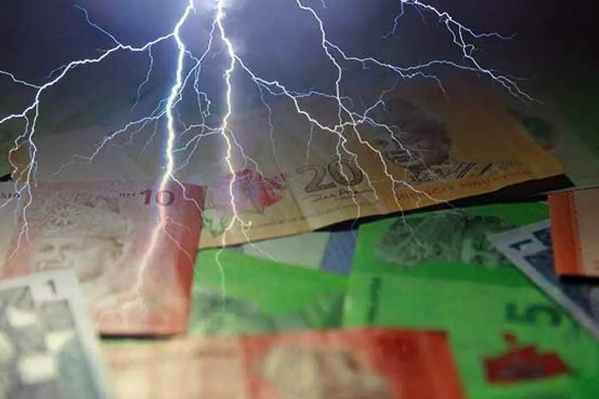 Badai Menghampiri Malaysia?