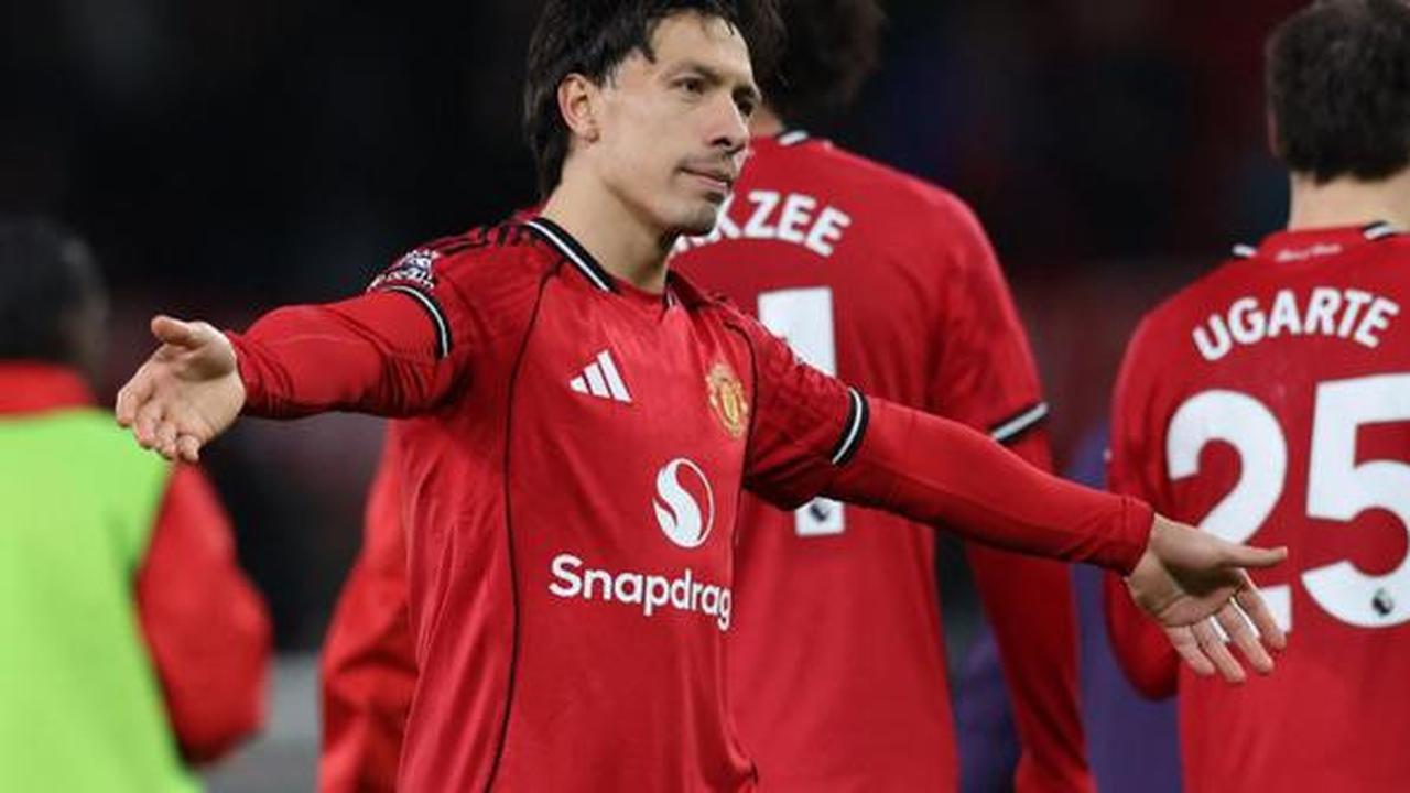 Barcelona Tertarik Bajak Lisandro Martinez dari Manchester United