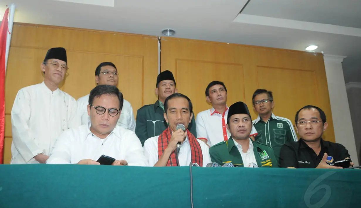 PKB secara resmi menyatakan berkoalisi dengan PDIP di Makassar, Sabtu (10/5/14). (Liputan6.com/Herman Zakharia)