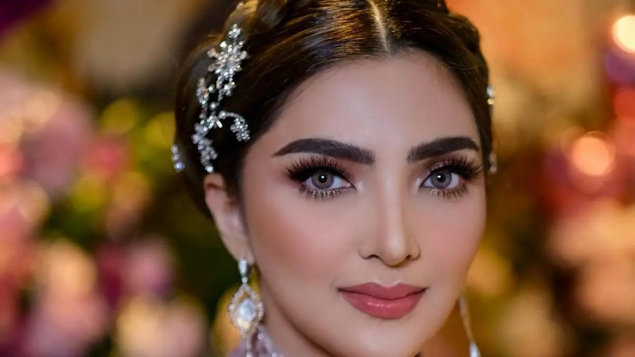 8 Gaya Glamor Ashanty Kenakan 2 Dress Berbeda di Pesta Ulang Tahun ke-40, Bak Ratu!