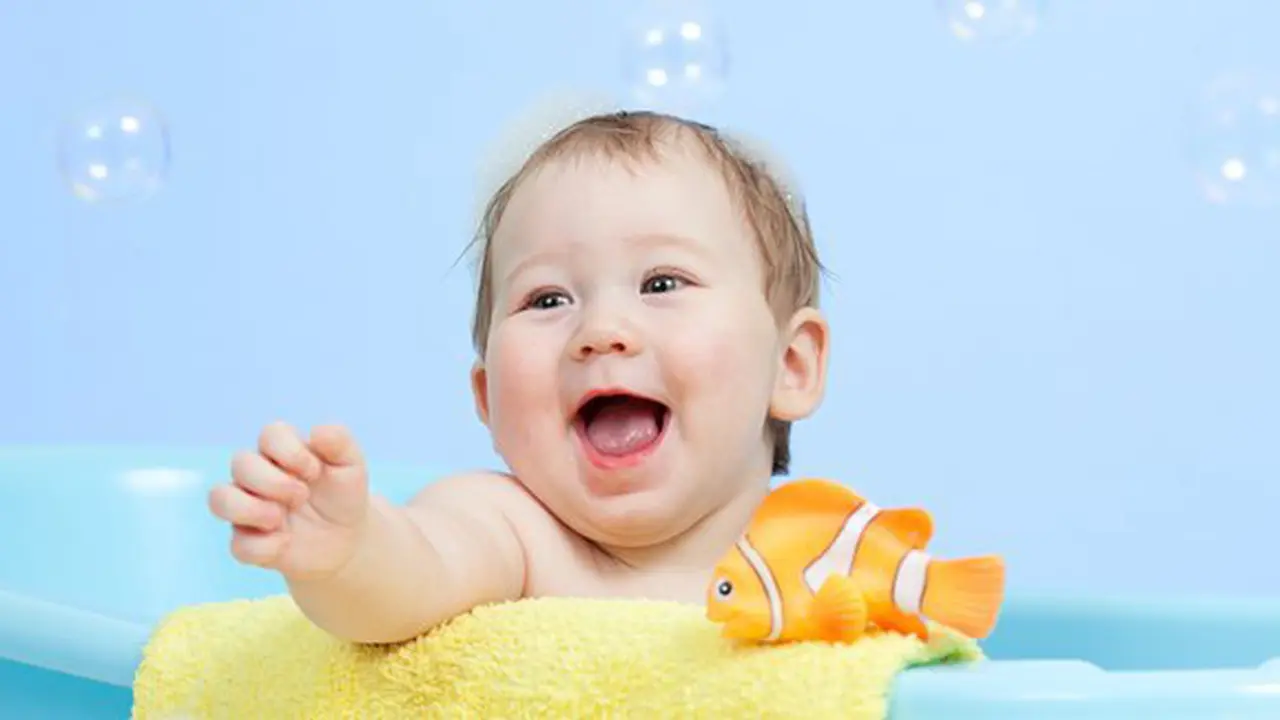 Memandikan bayi tak perlu tiap hari/copyright: thinkstockphotos.com