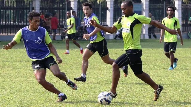 Persipura Latihan Terakhir Jelang Lawan Bengaluru FC_08