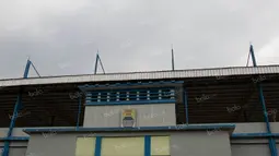 Suasana depan Stadion Sidolig yang merupakan kompleks tempat beradanya Mess Persib di Bandung, Jawa Barat, Senin (2/5/2016). (Bola.com/Vitalis Yogi Trisna)