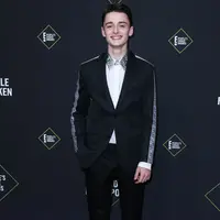 Noah Schnapp bertemu dengan sang idola, Zendaya (FOTO: Splashnews)