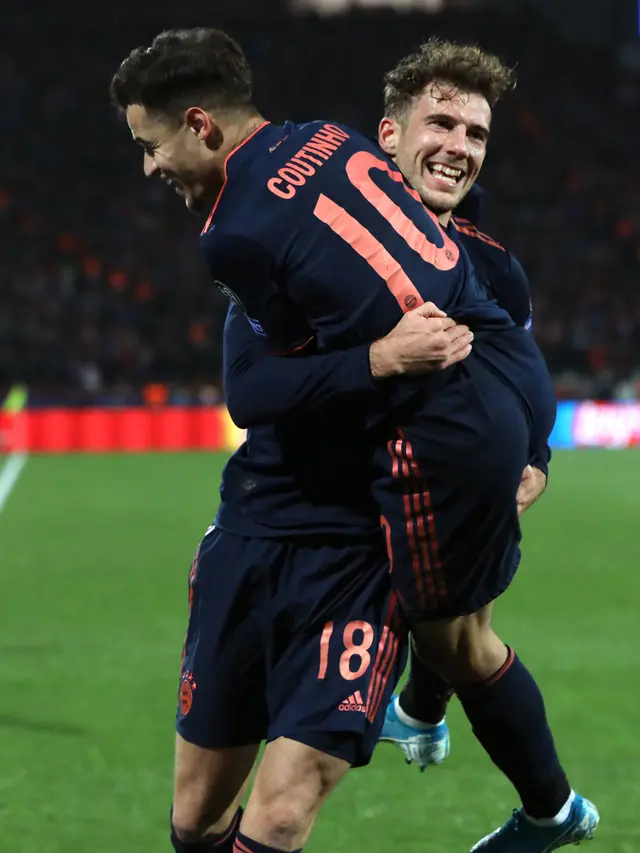 Lewandowski Quattrick, Bayern Munchen Bungkam Crvena Zvezda 0-6