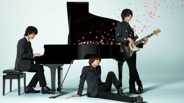 Band Rock Jepang Nyanyi Lagu Indonesia Raya Di Borobudur Showbiz Liputan6 Com