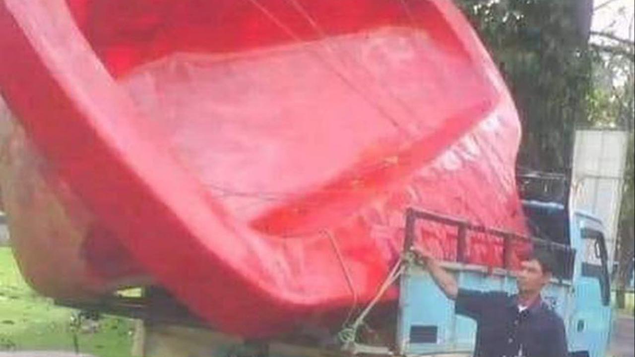 Mungkin untuk raksasa, angkutlah kloset jumbo