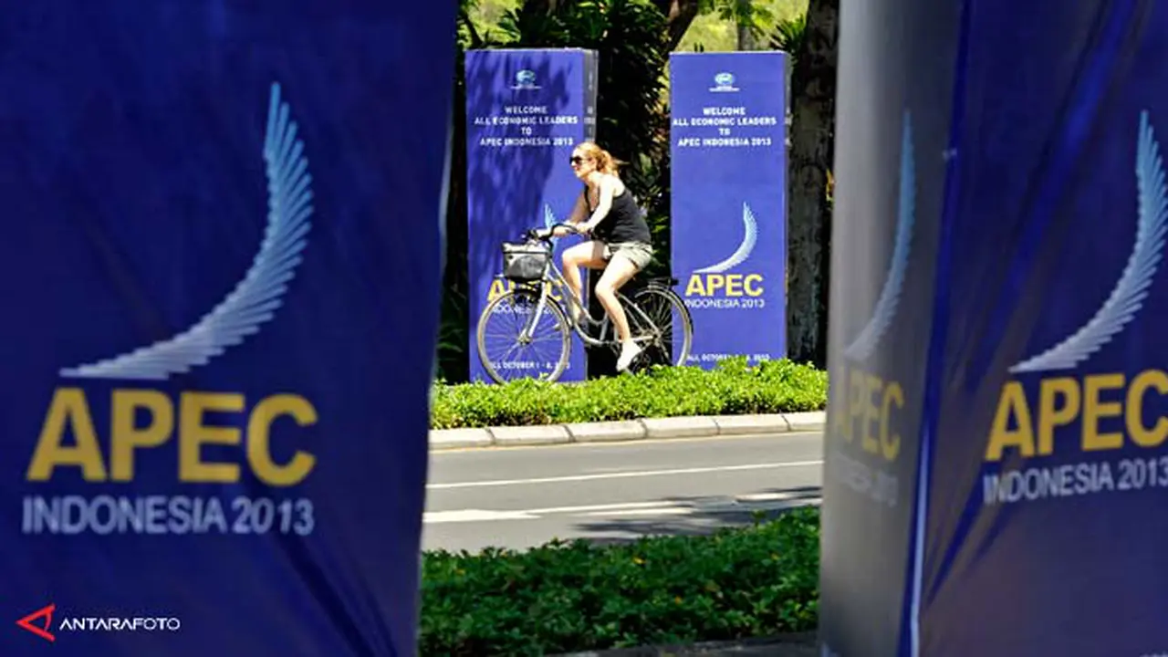 apec-130930b-.jpg