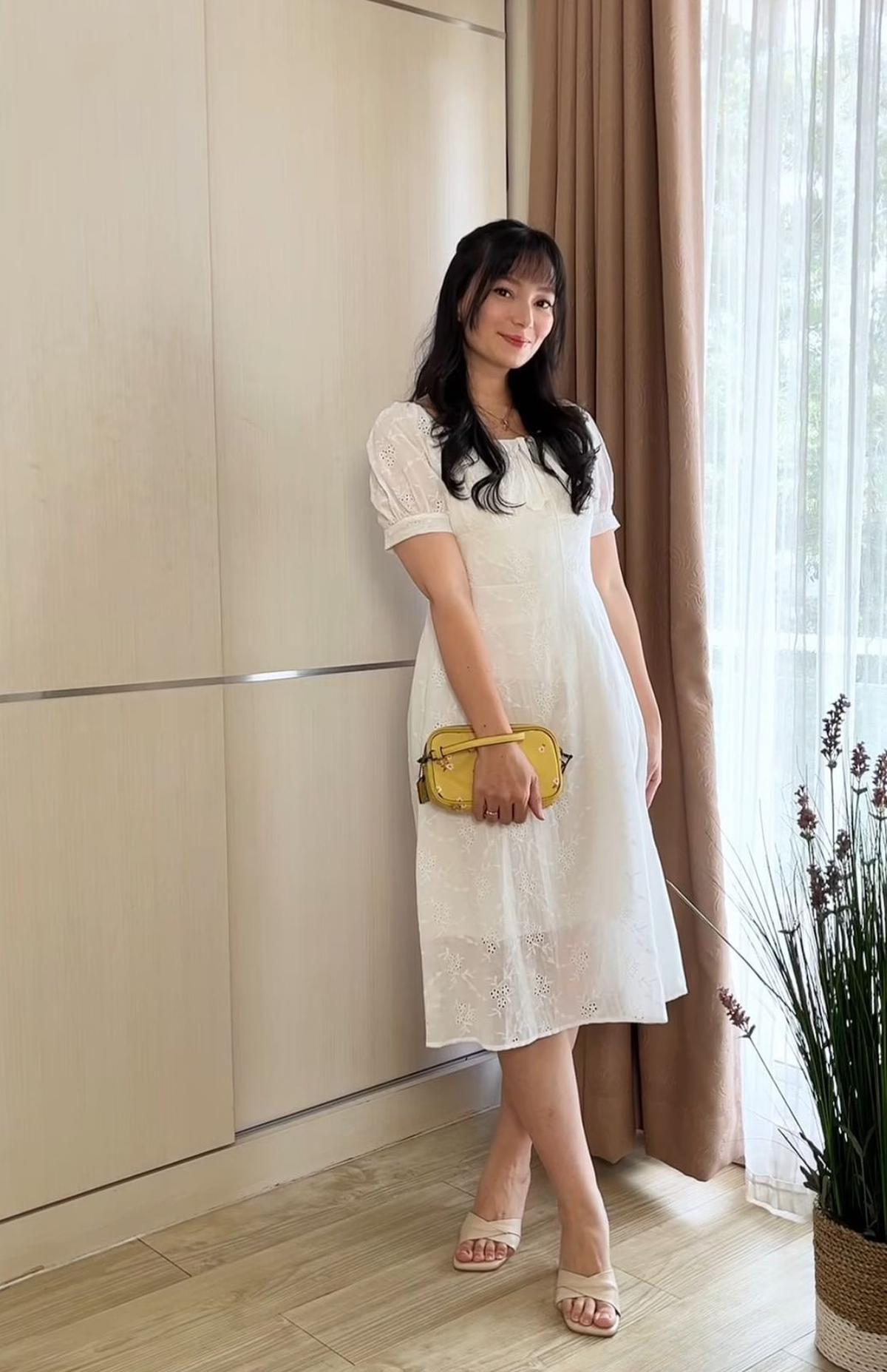 5 Gaya OOTD Asmirandah yang Kasual dan Tetap Stylish, Bisa Tiru!