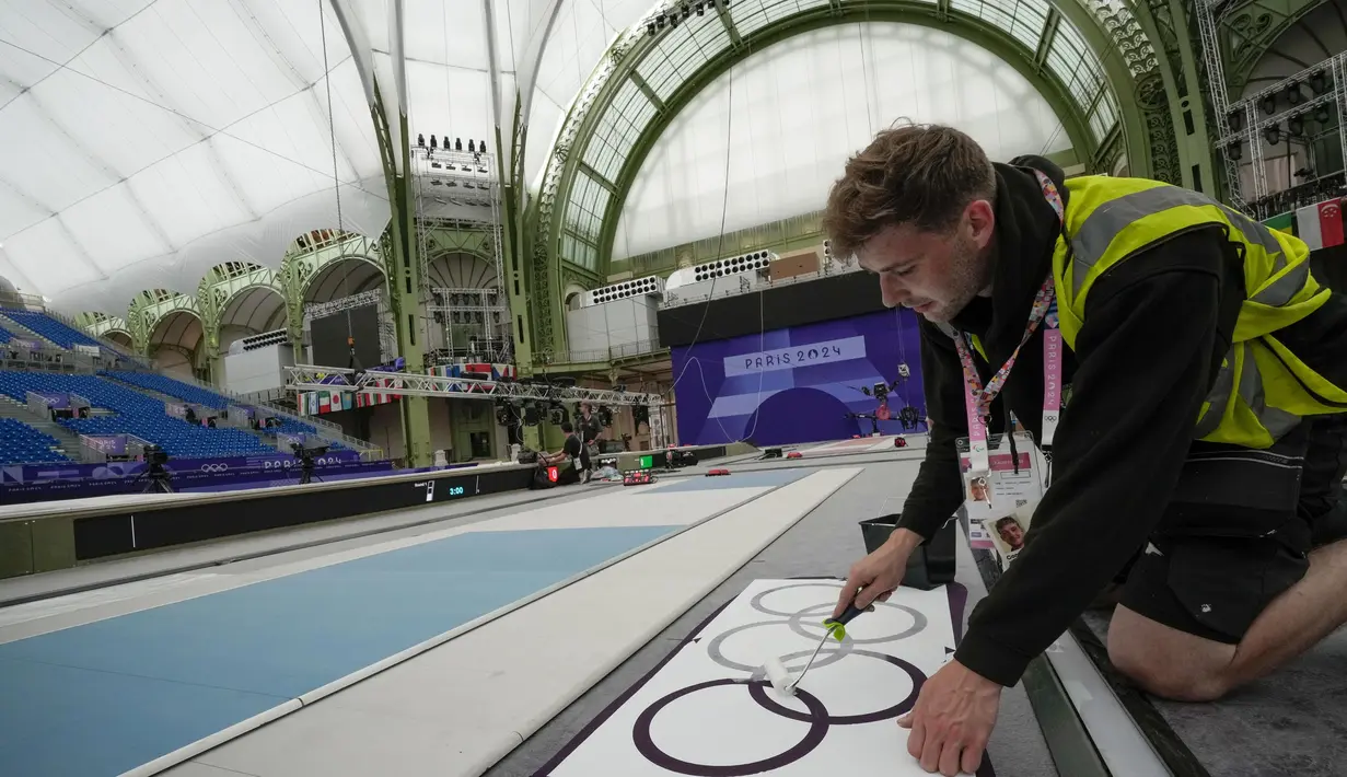 Grand Palais salah satu gedung ikonik di Paris. (AP Photo/Andrew Medichini)