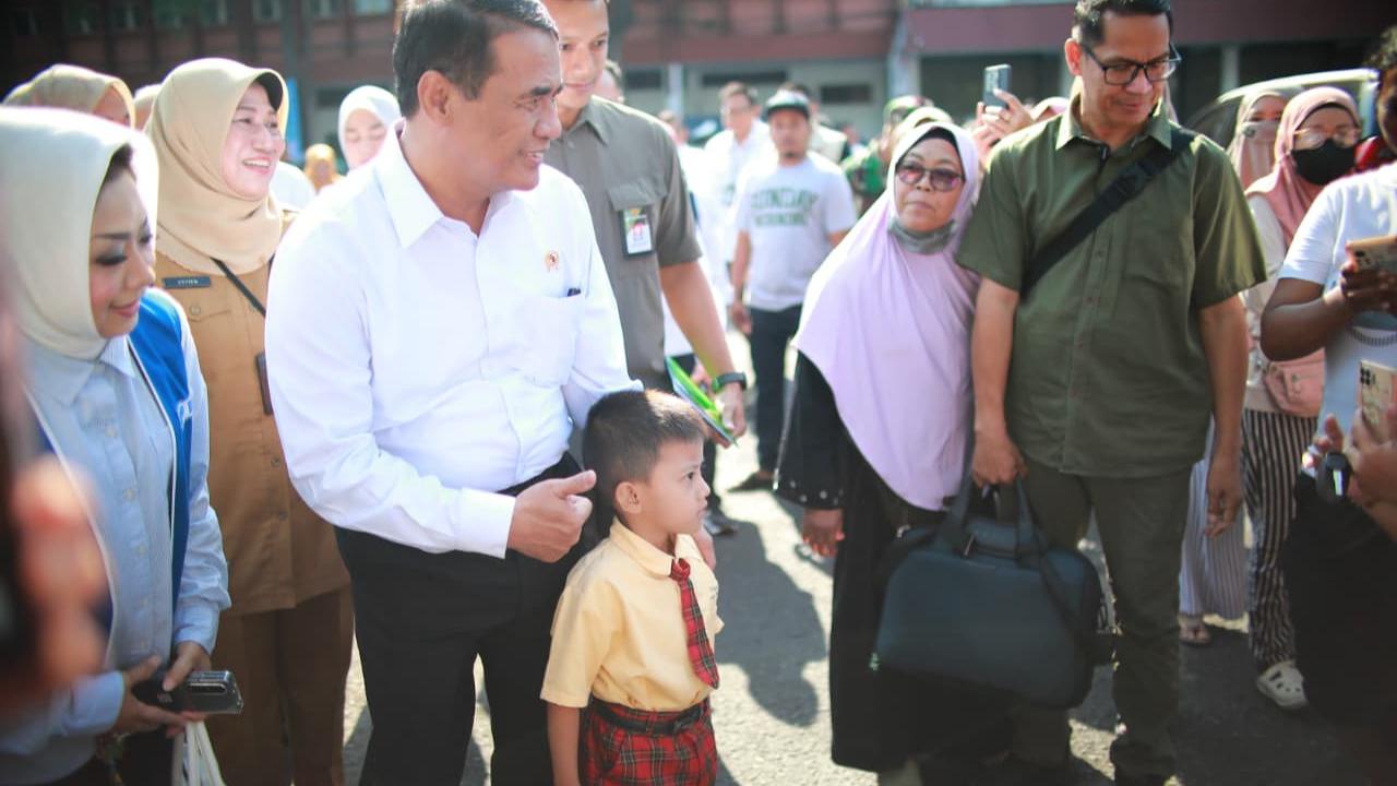 Gerakan Pangan Murah di Jatim, Beras 5 Kg Bisa Dibawa Pulang Cuma Rp55 Ribu