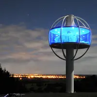 Ternyata di New Zealand ada 'rumah pohon' bertenanga matahari yang dilengkapi Wi-Fi.