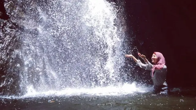 Air Terjun Kalibendo di Banyuwangi