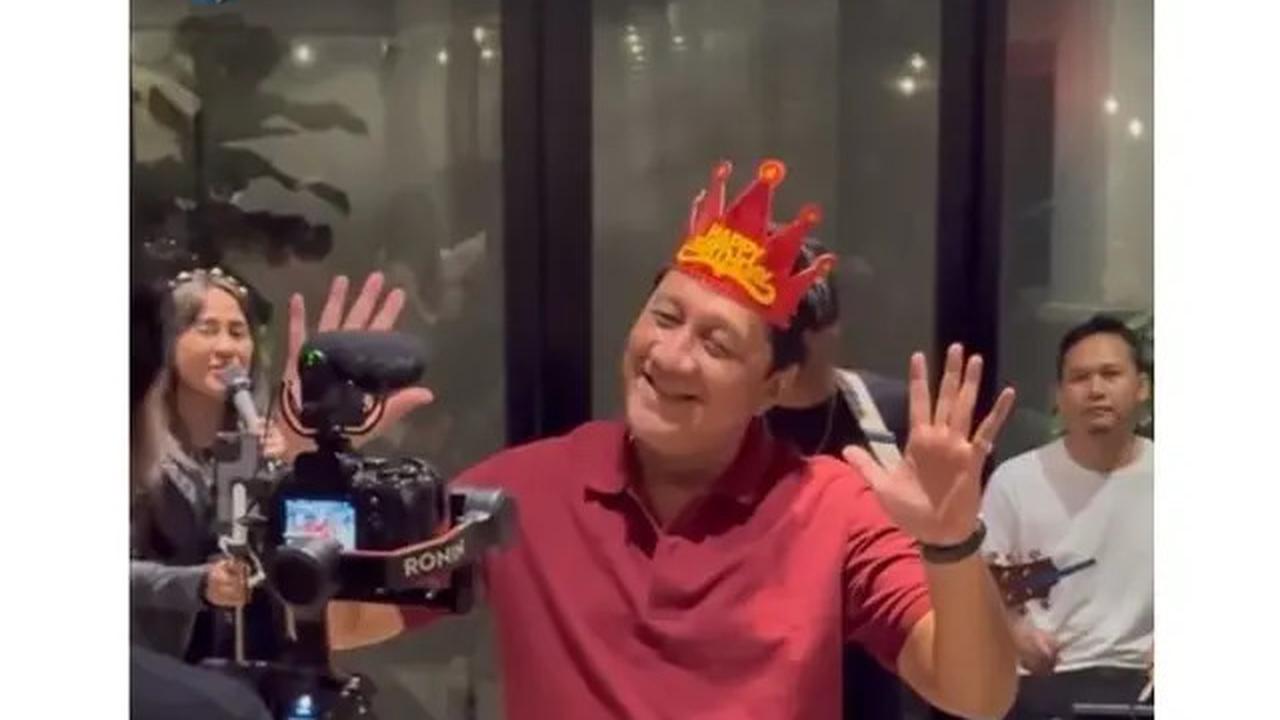 6 Potret Kejutan Ultah Andre Taulany ke-51, Dihadiri Anak hingga Sahabat Artis