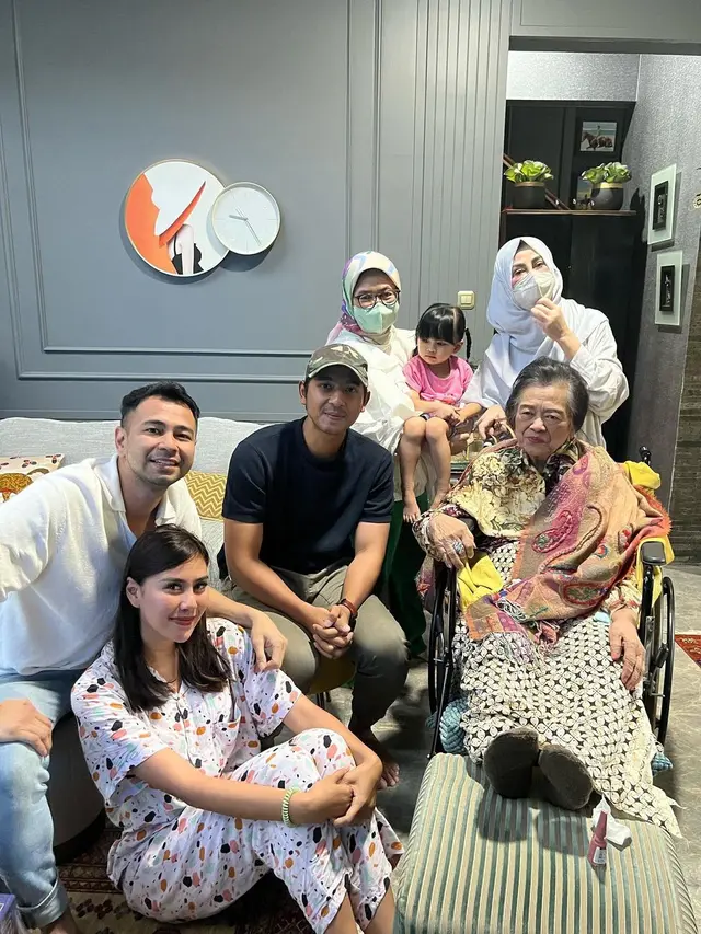 [Fimela] Raffi Ahmad dan Arya Saloka