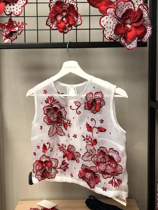 Amanda Hartanto Batik
