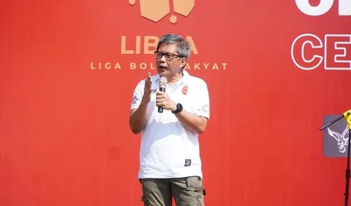 Parahnya lagi, video rekaman turut diunggah oleh Refly Harun di saluran YouTube miliknya.